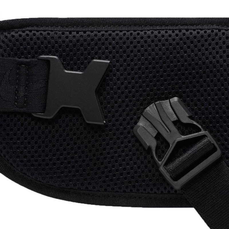 RIÑONERA NIKE CHALENGER 2 0 NEGRO N1007143091OS