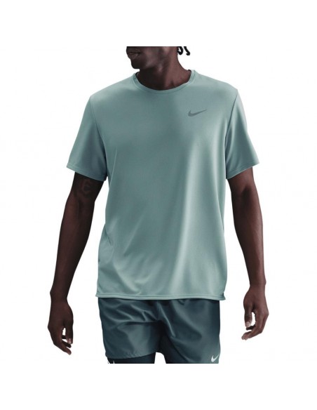 CAMISETA NIKE MILER VERDE HOMBRE DV9315-017