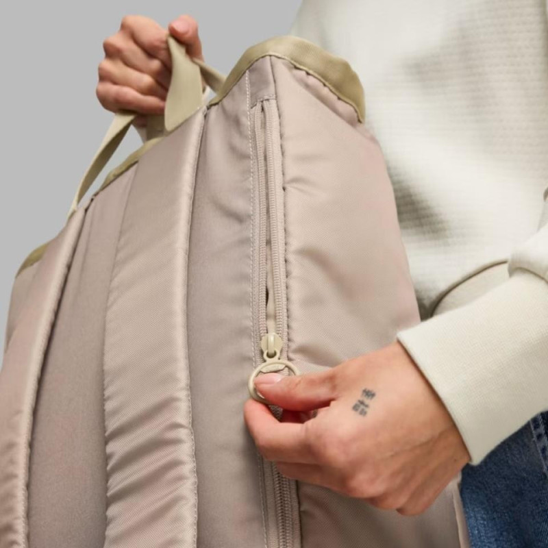 MOCHILA PUMA CORE COLLEGE BEIGE 090655-02